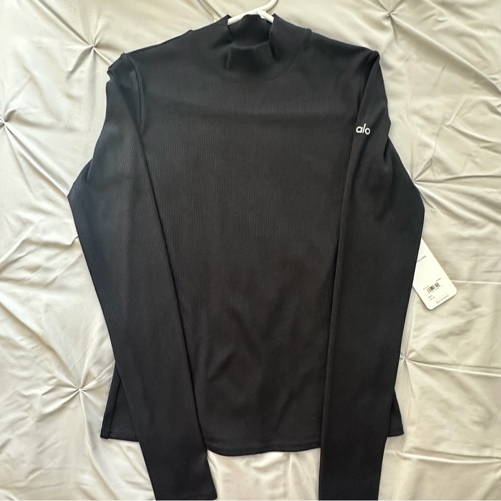 ALO Yoga Ribbed Black Top